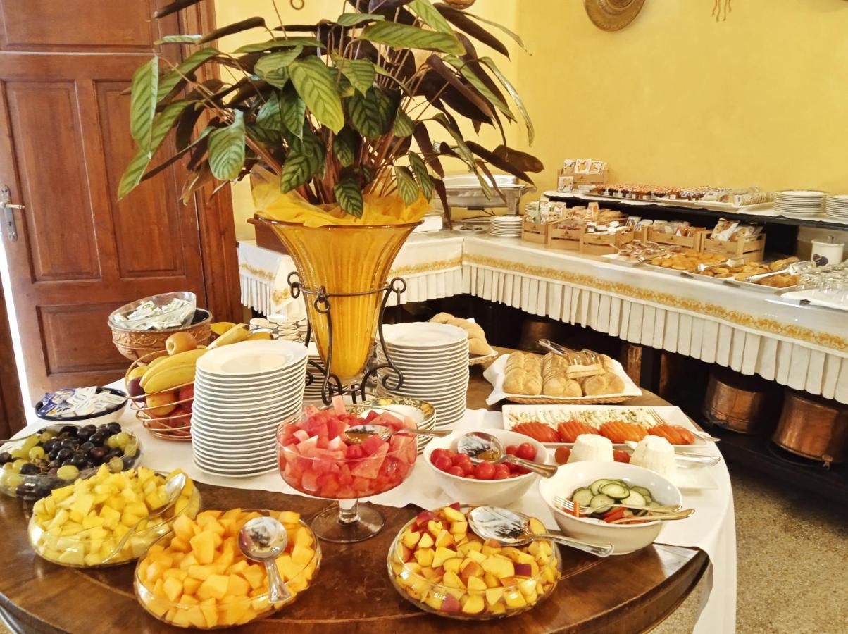 Casale In Collina Pensionat Capriva del Friuli Exteriör bild