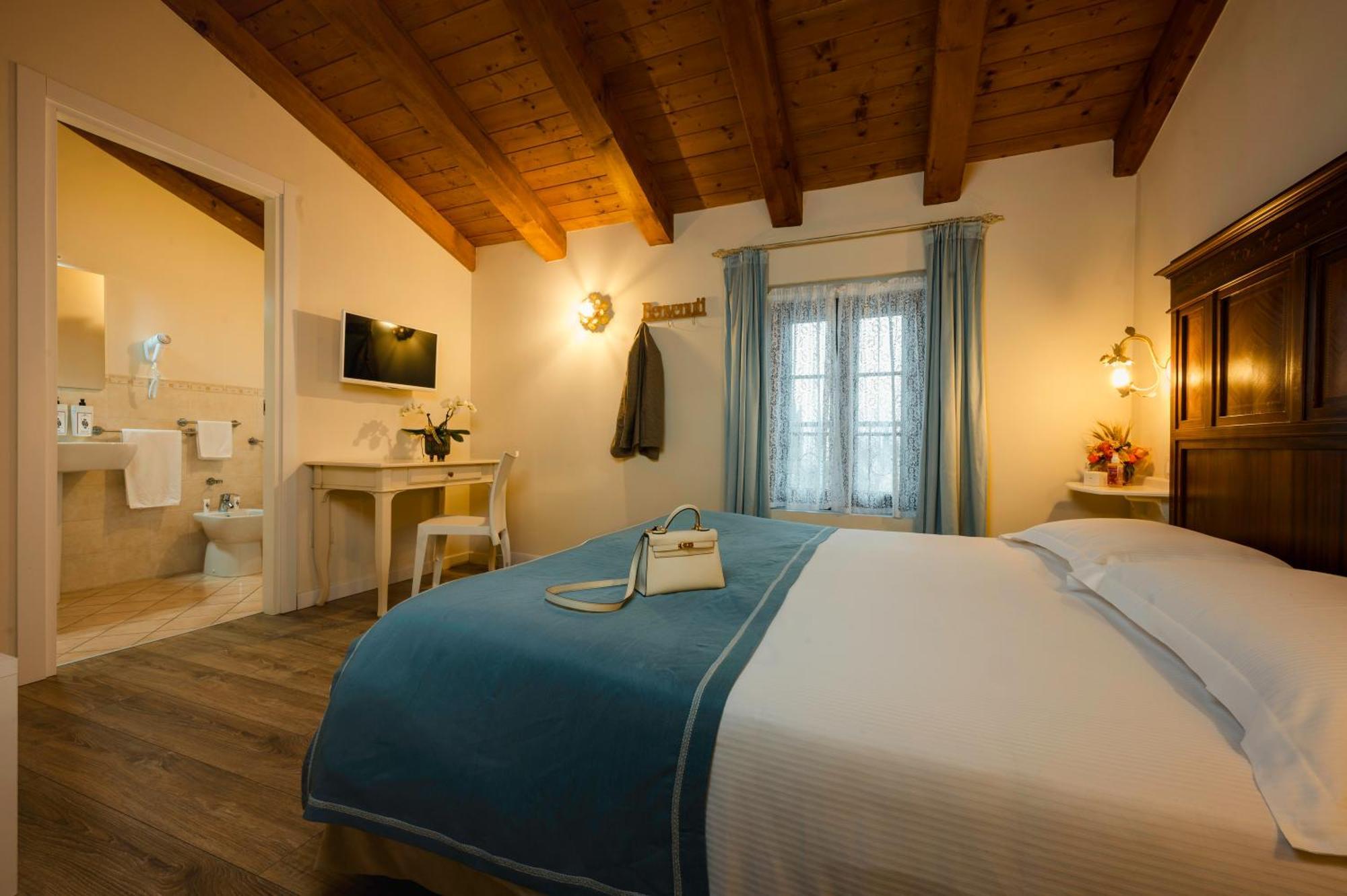 Casale In Collina Pensionat Capriva del Friuli Exteriör bild