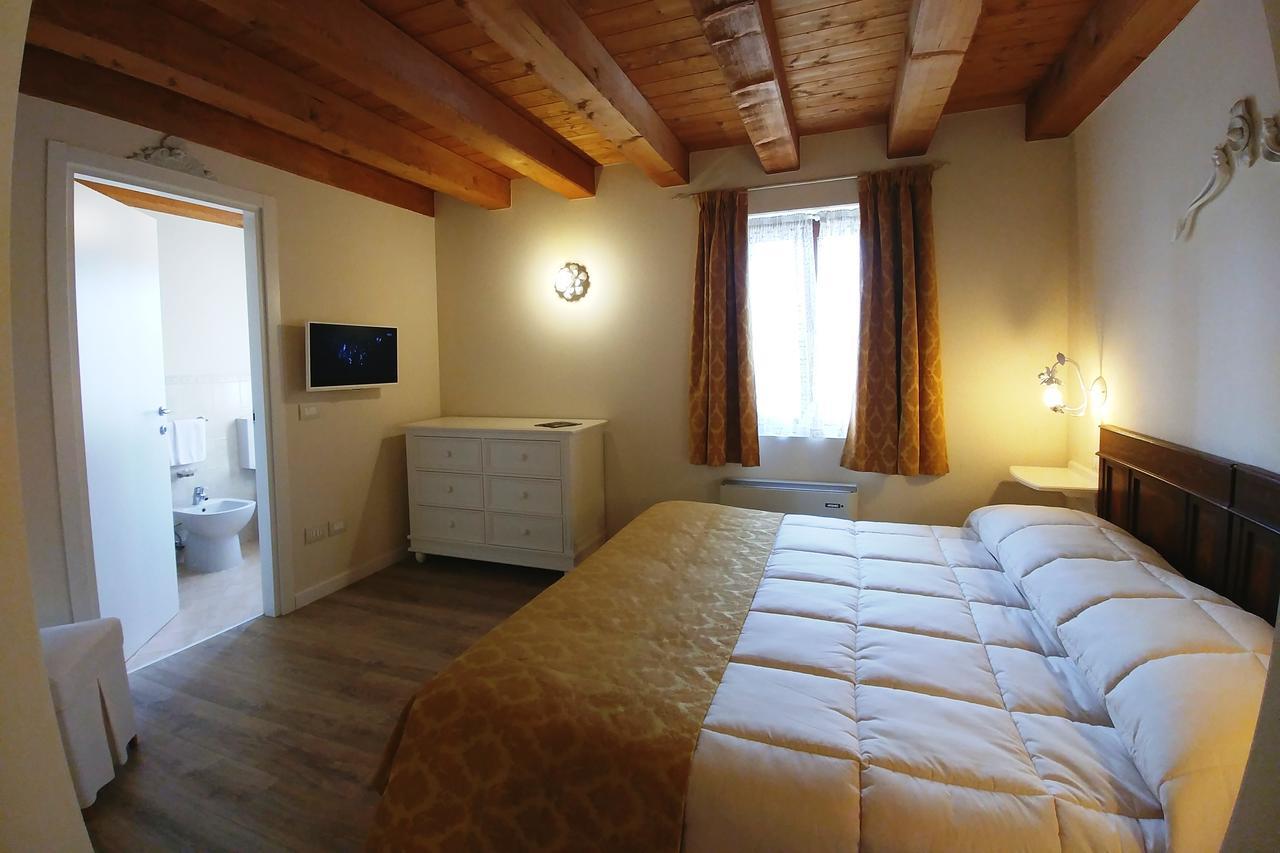 Casale In Collina Pensionat Capriva del Friuli Exteriör bild